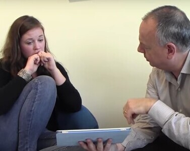 Психологическая поддержка зависимым от героина Пациентка на приёме в кабинете психолога